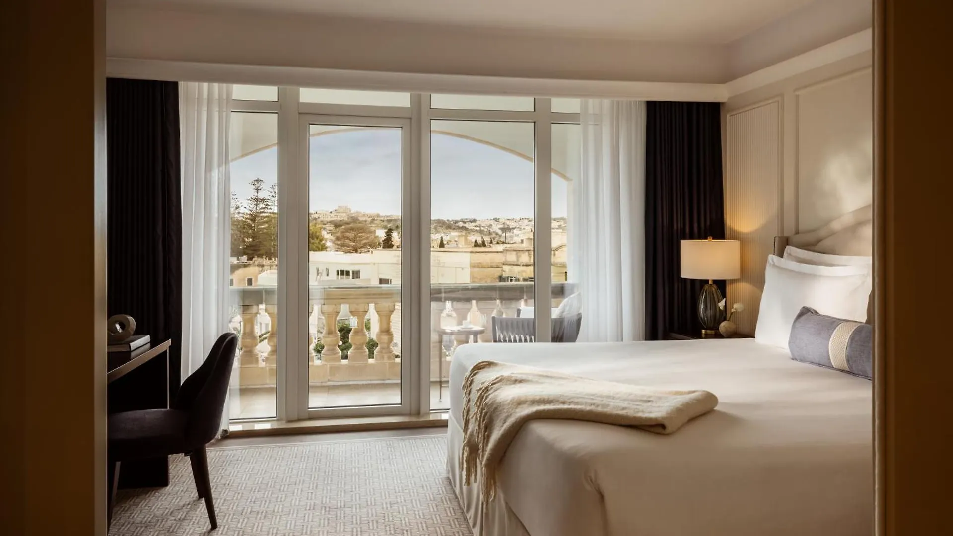 ***** Hotel Corinthia Palace Malta Attard Malta